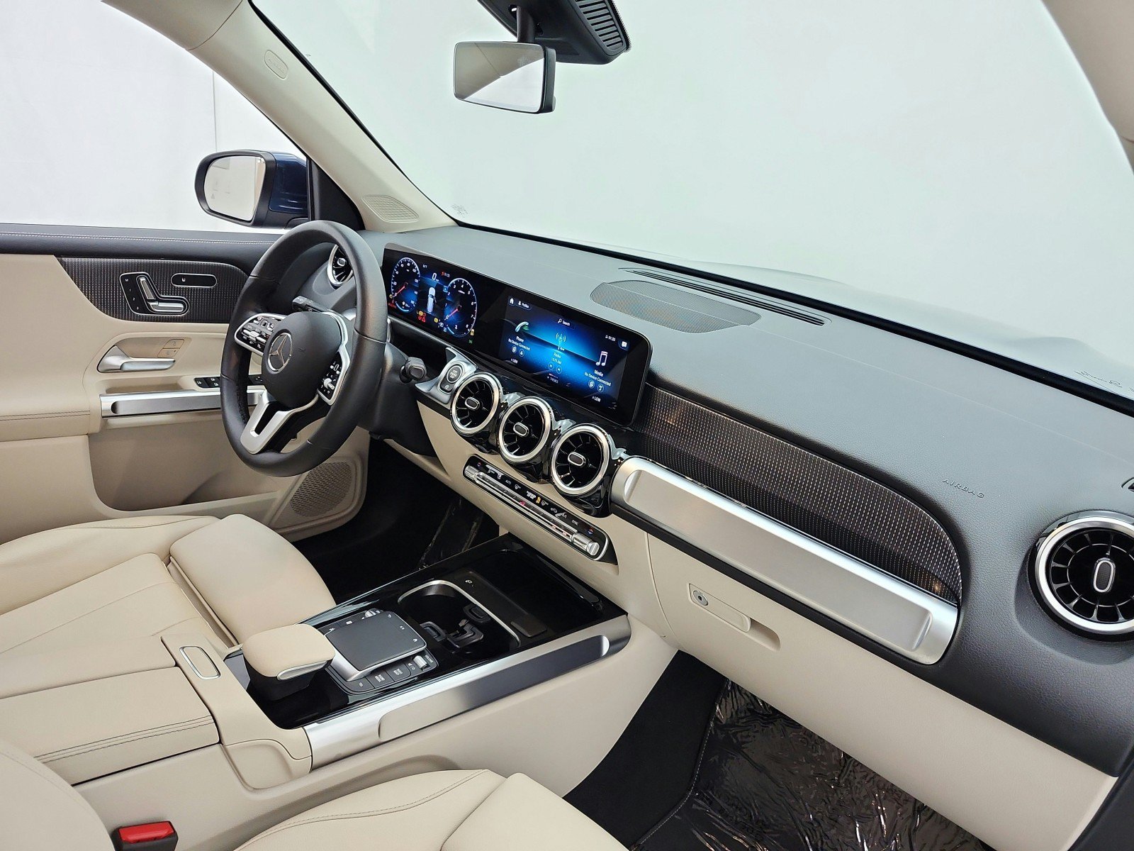 Used 2022 Mercedes-Benz GLB 250 image 18