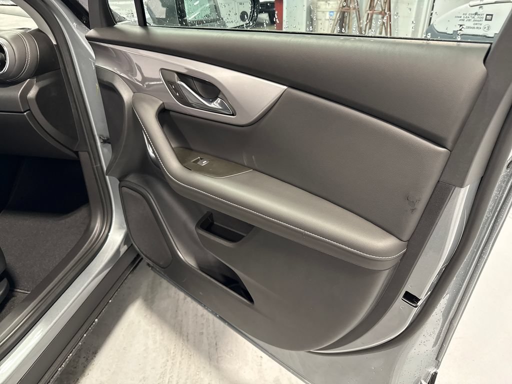 New 2026 Chevrolet Blazer LT FWD image 33