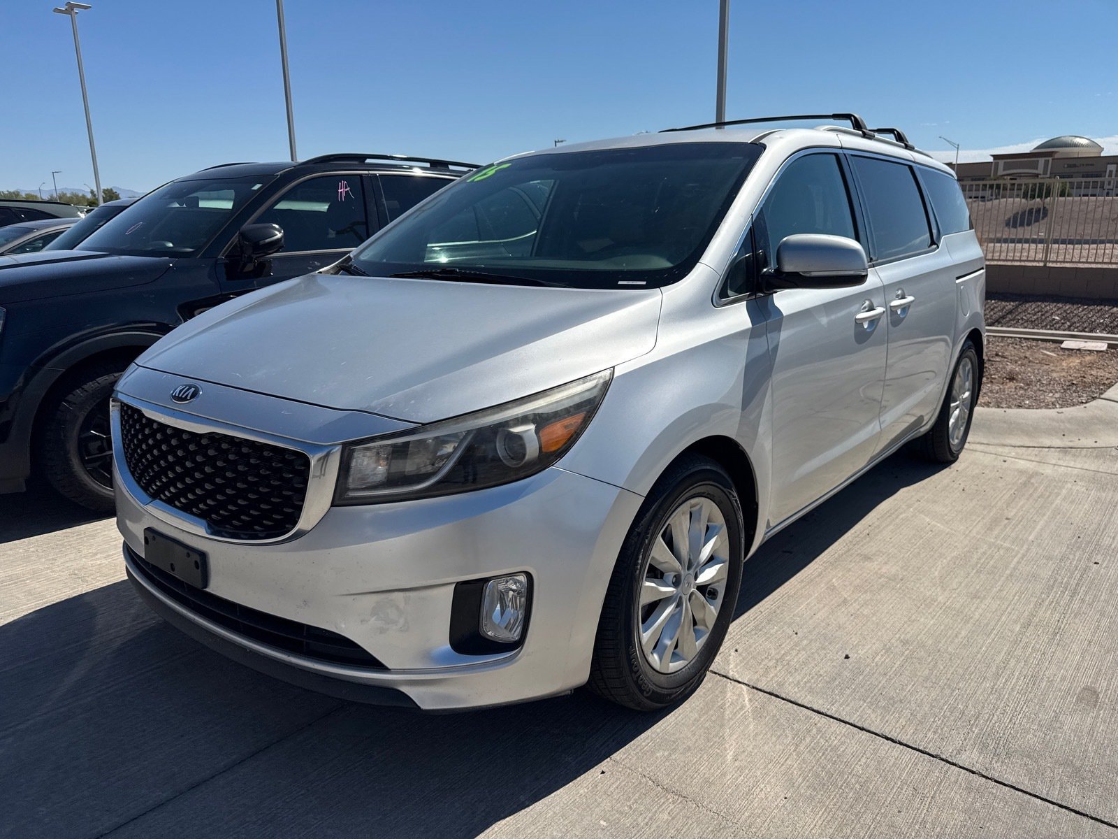 Used 2015 Kia Sedona EX FWD image 2