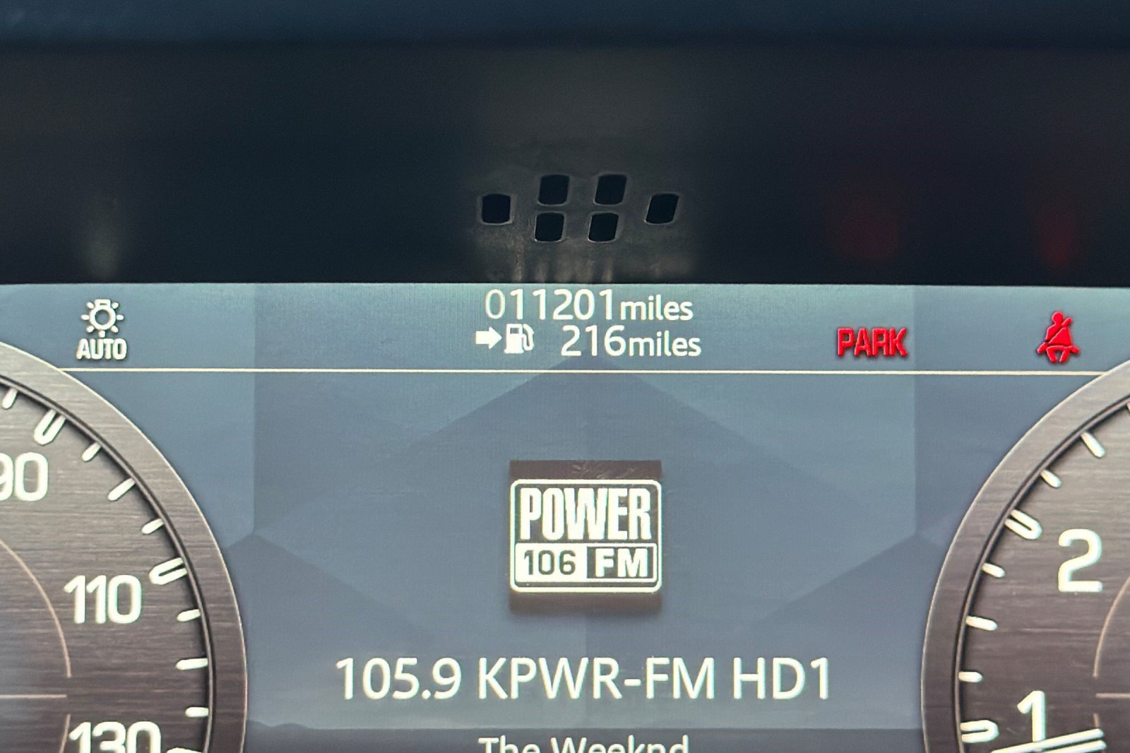 Used 2023 Land Rover Defender 110 S AWD/4WD image 24