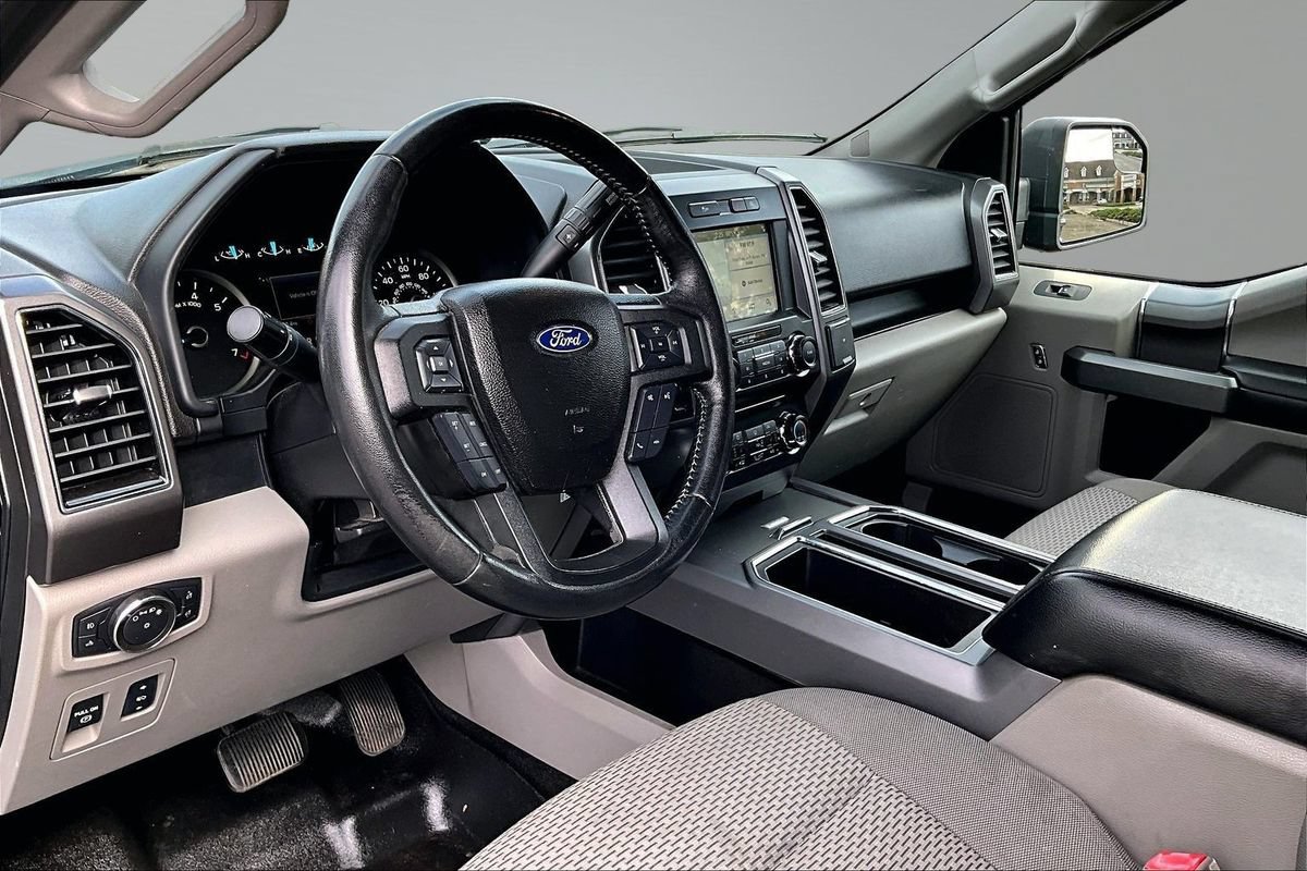 Used 2018 Ford F150 XLT w/ Equipment Group 302A Luxury AWD/4WD image 11