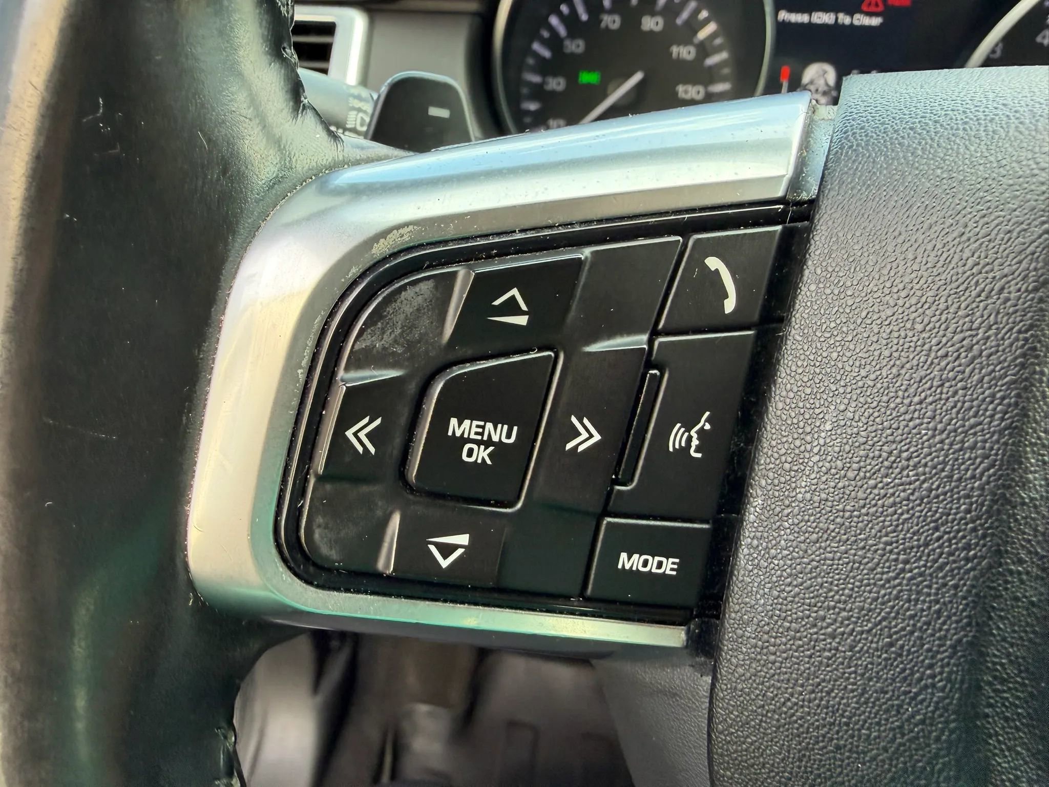 Used 2016 Land Rover Discovery Sport HSE Luxury image 50