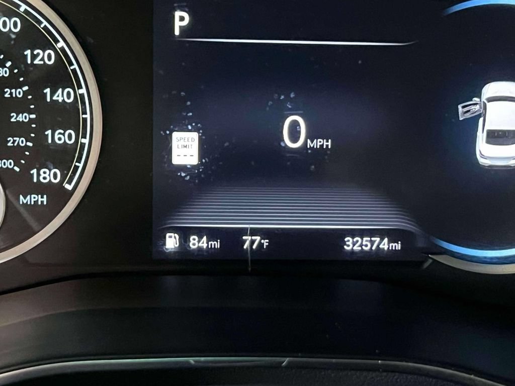 Used 2024 Genesis G70 2.5T AWD/4WD image 24