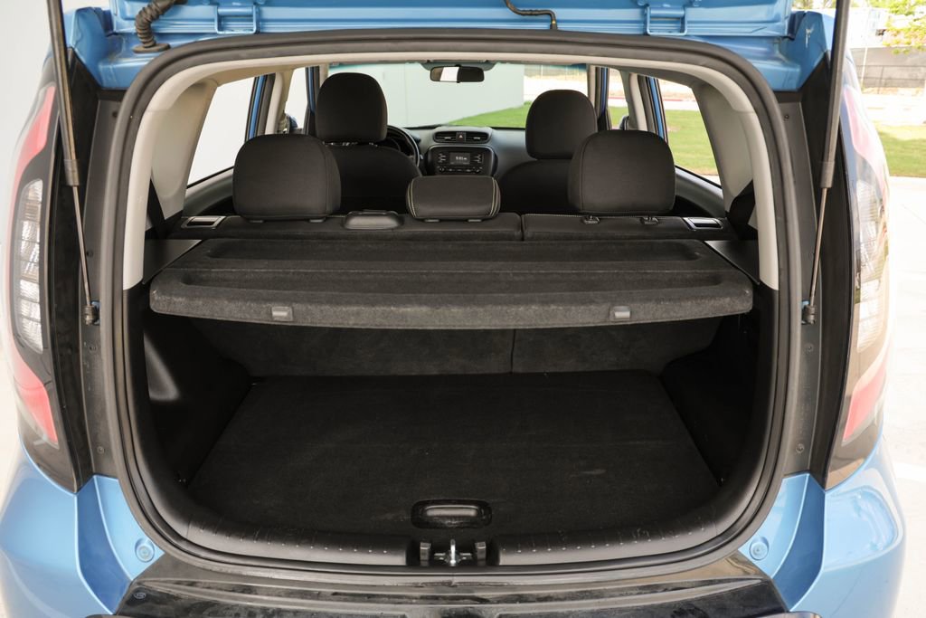 Used 2016 Kia Soul + w/ Designer's Package image 25