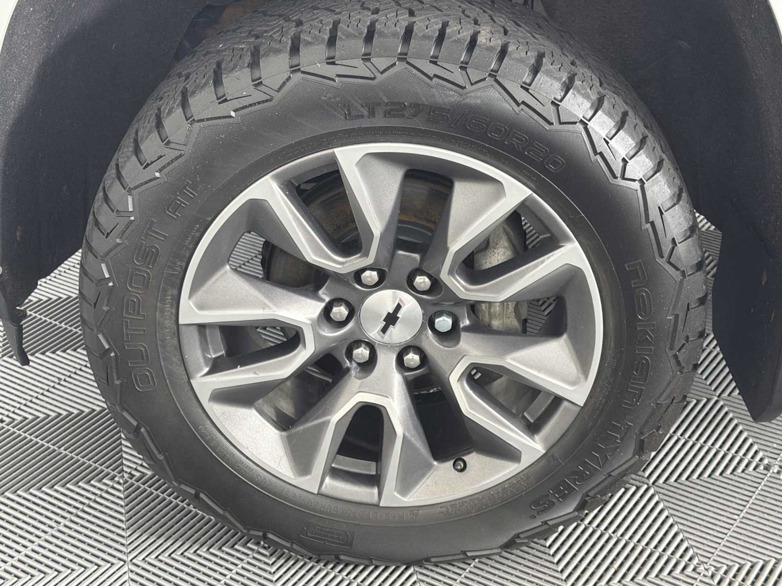Used 2020 Chevrolet Silverado 1500 RST AWD/4WD image 15