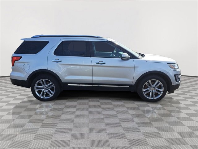 Used 2017 Ford Explorer Limited w/ Equipment Group 301A image 14