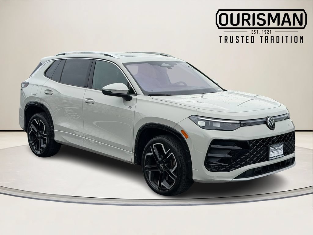 Used 2025 Volkswagen Tiguan SEL R-Line