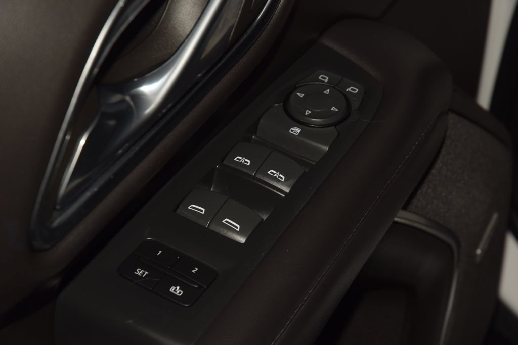 Used 2021 Chevrolet Tahoe LT AWD/4WD image 46