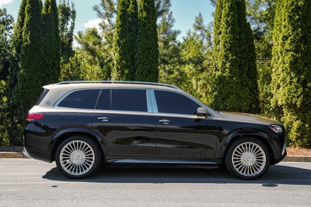 Used 2023 Mercedes-Benz Maybach GLS 600 4MATIC image 12
