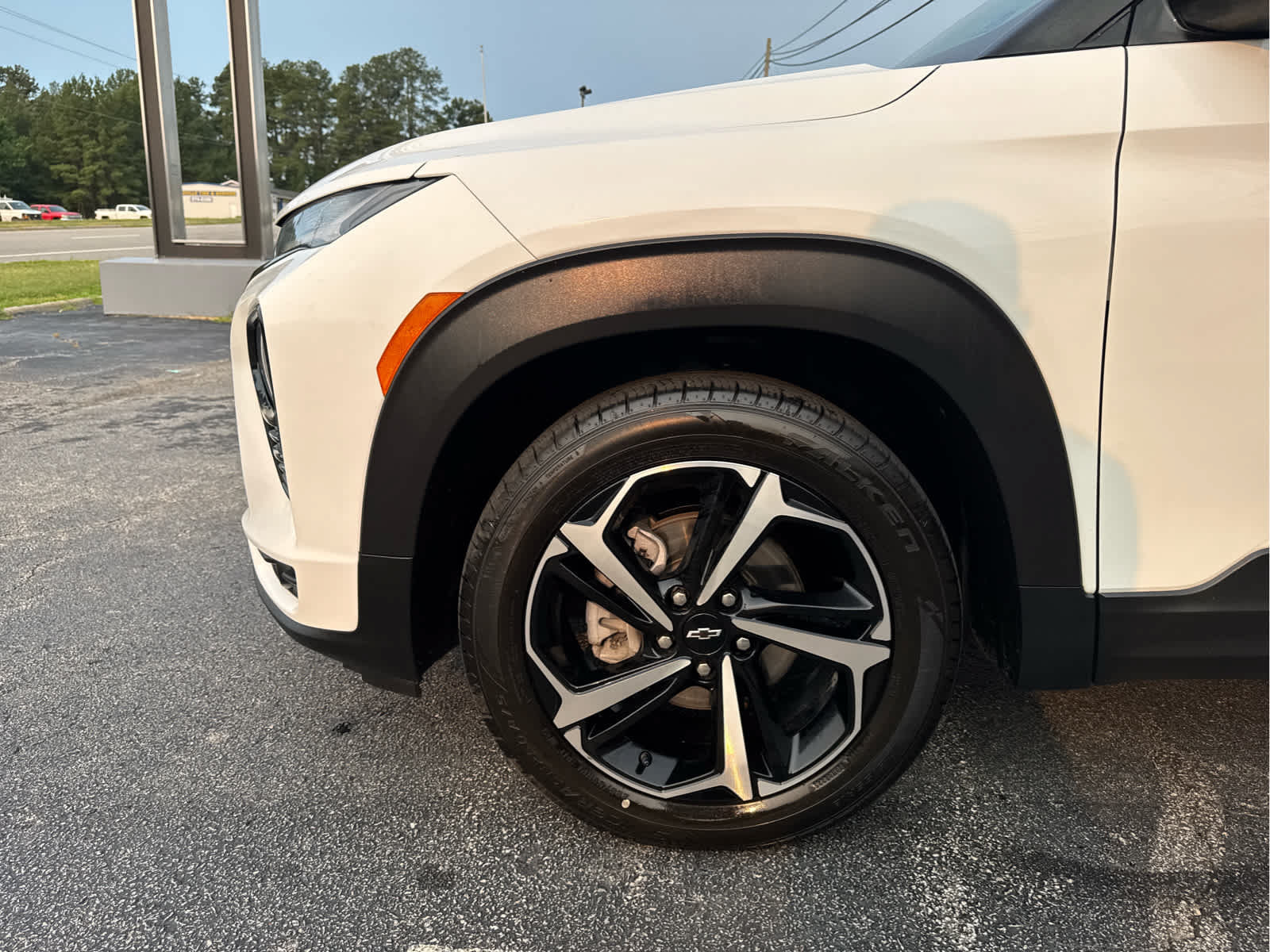 Used 2023 Chevrolet TrailBlazer RS w/ Convenience Package FWD image 27