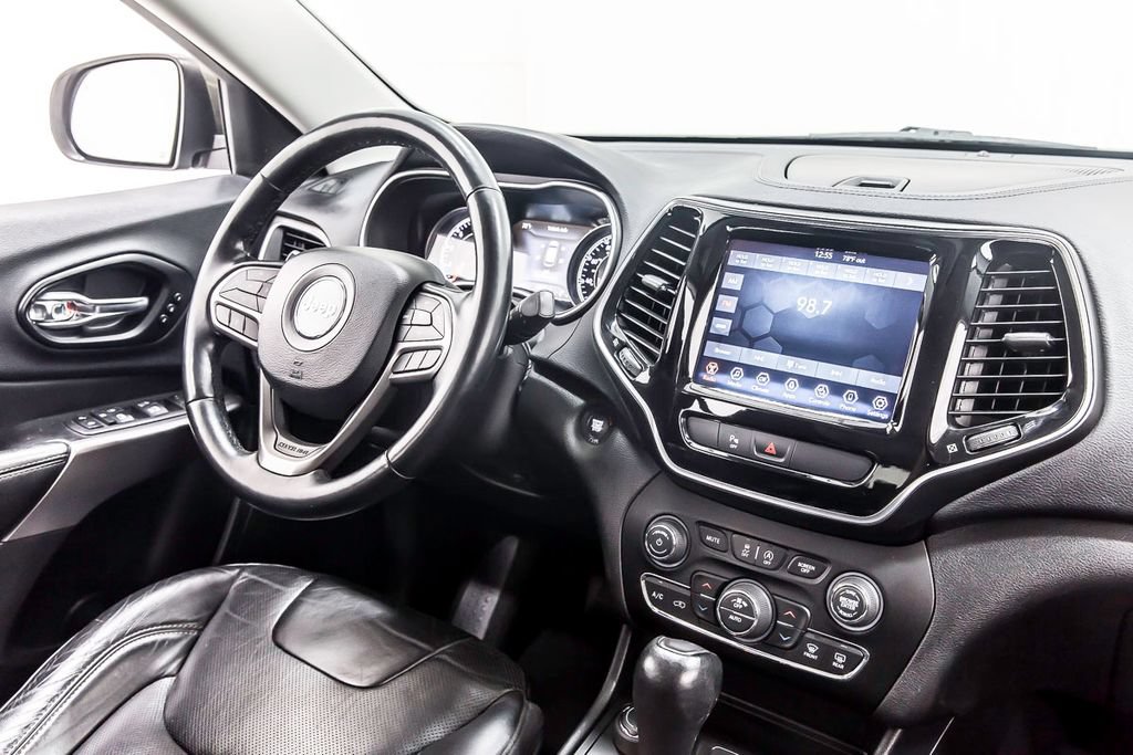 Used 2020 Jeep Cherokee Limited AWD/4WD image 19
