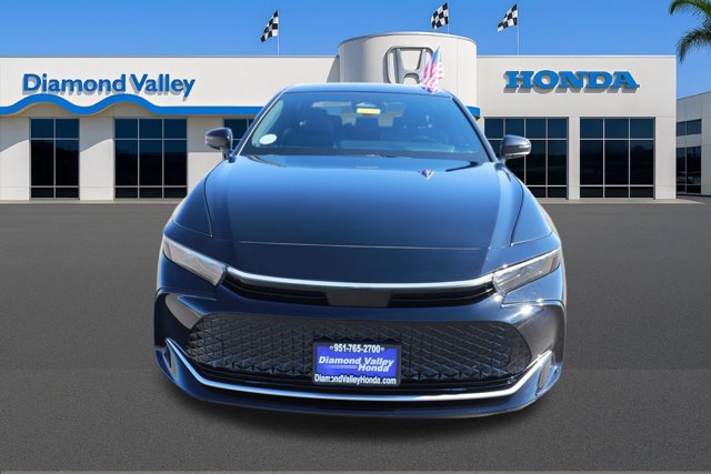 Used 2024 Toyota Crown XLE image 2