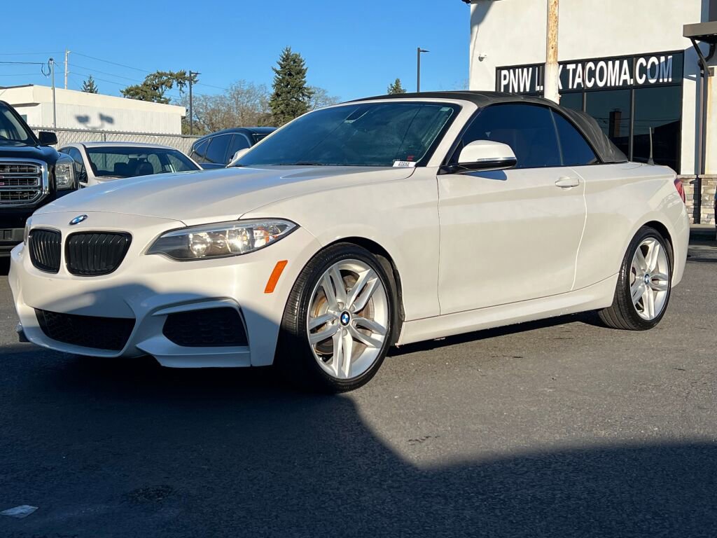 Used 2016 BMW 228i Convertible image 2