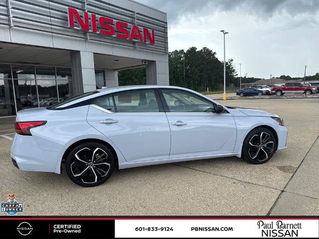 Certified 2023 Nissan Altima 2.5 SR w/ SR Premium Package FWD image 13