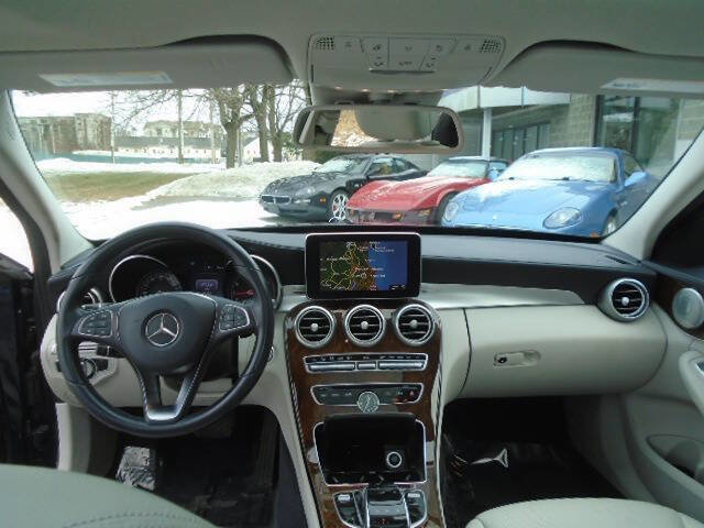 Used 2016 Mercedes-Benz C 300 4MATIC Sedan image 12