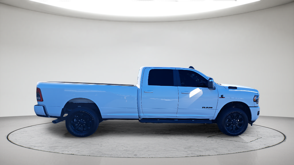 Used 2023 RAM 3500 Big Horn w/ Night Edition AWD/4WD image 2
