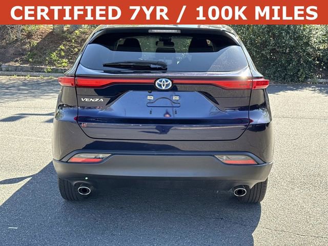 Used 2024 Toyota Venza LE AWD/4WD image 3