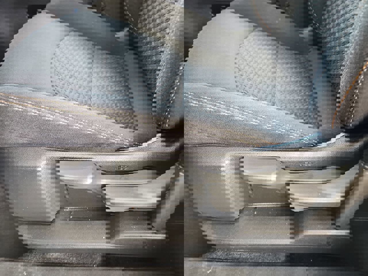 Used 2019 GMC Terrain SLE image 34