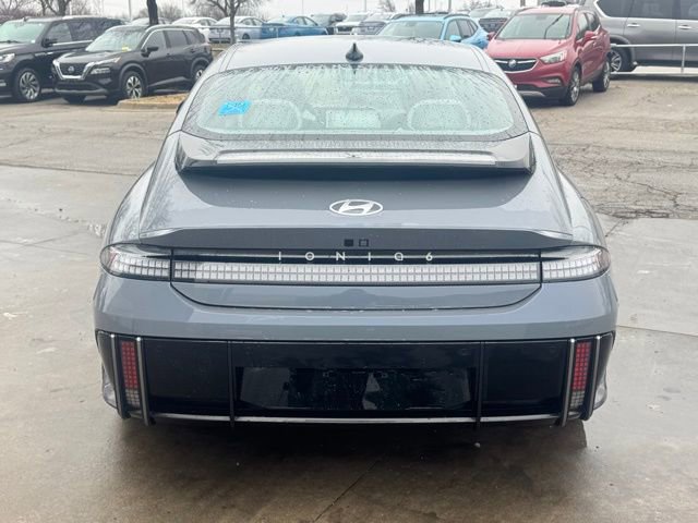 Used 2024 Hyundai Ioniq 6 SEL image 2