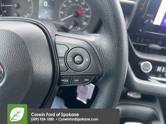 Used 2025 Toyota Corolla LE image 16