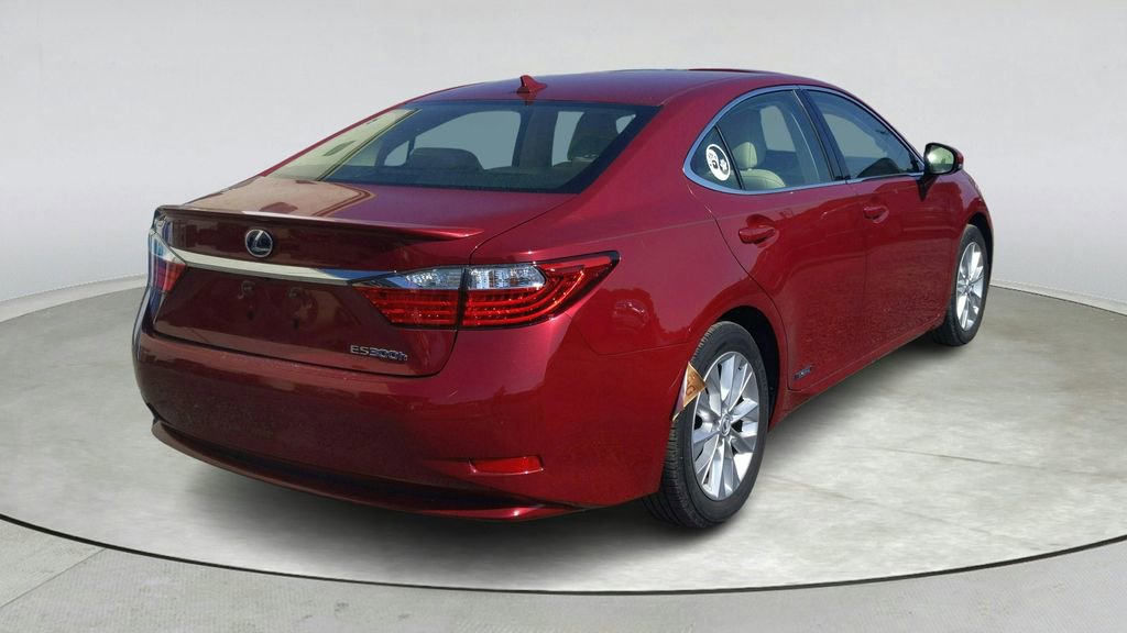 Used 2013 Lexus ES 300h w/ Luxury Pkg FWD image 6