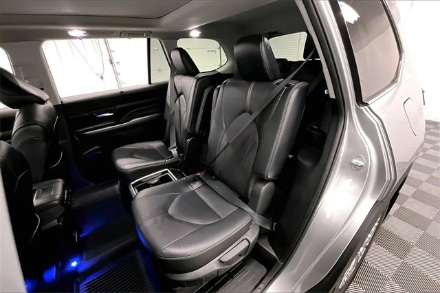 Used 2024 Toyota Grand Highlander Platinum image 22