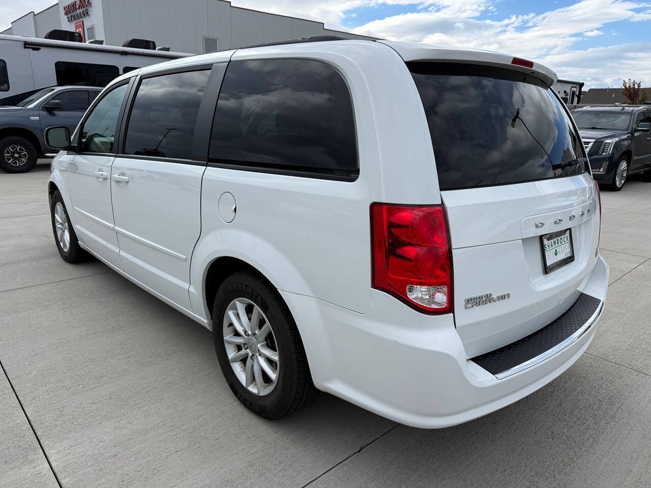 Used 2016 Dodge Grand Caravan SXT FWD image 5