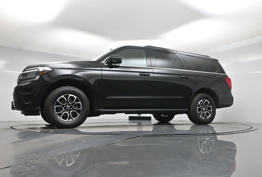 Certified 2024 Ford Expedition Max XLT image 8