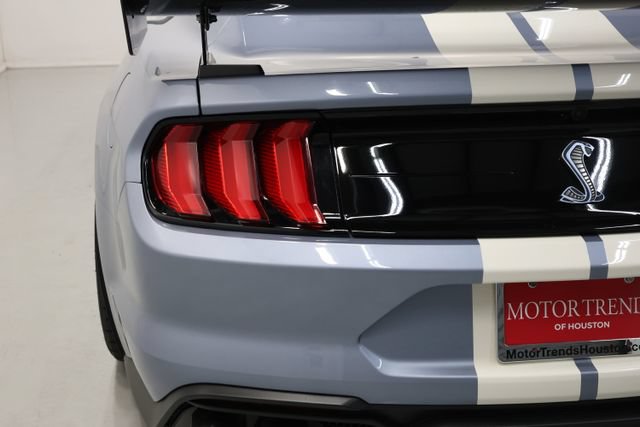 Used 2022 Ford Mustang Shelby GT500 w/ Carbon Fiber Track Pack RWD image 70
