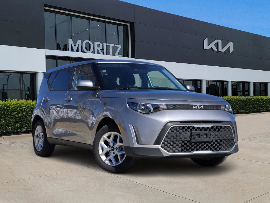 Certified 2025 Kia Soul S image 1