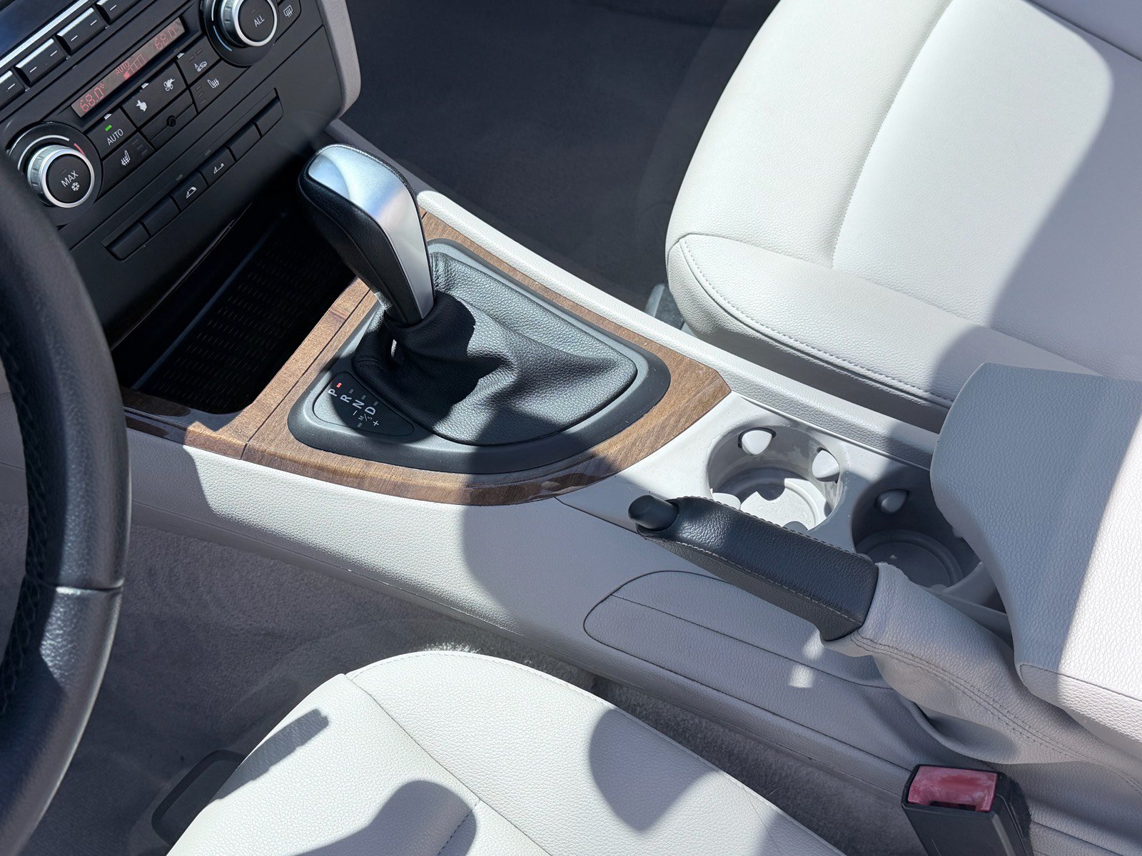 Used 2011 BMW 128i Convertible RWD image 16