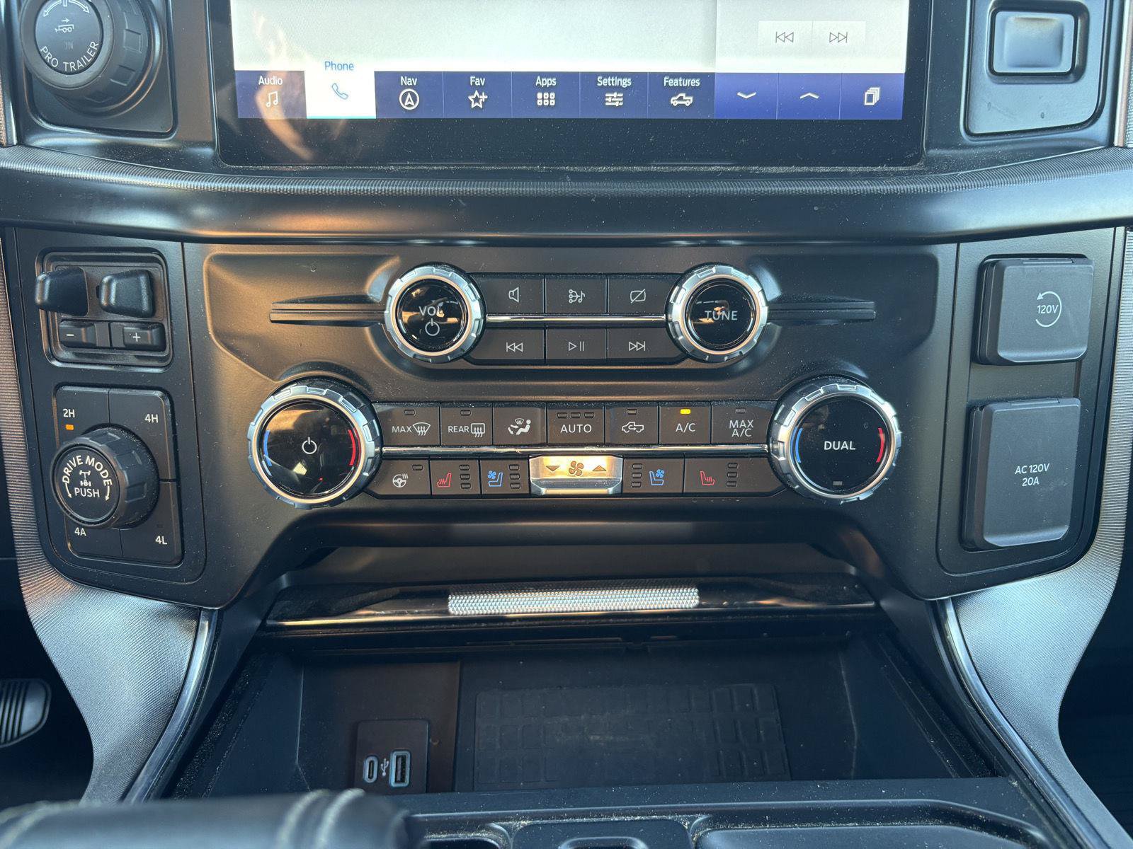 Used 2022 Ford F150 Platinum w/ Equipment Group 701A High AWD/4WD image 24