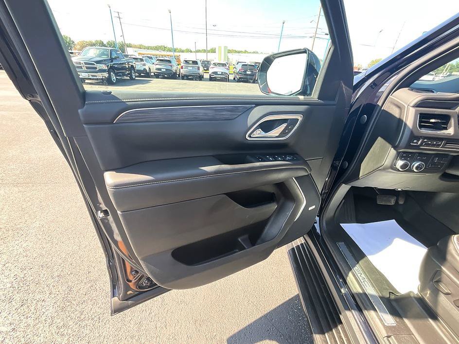 Used 2021 GMC Yukon SLT w/ SLT Luxury Plus Package AWD/4WD image 14