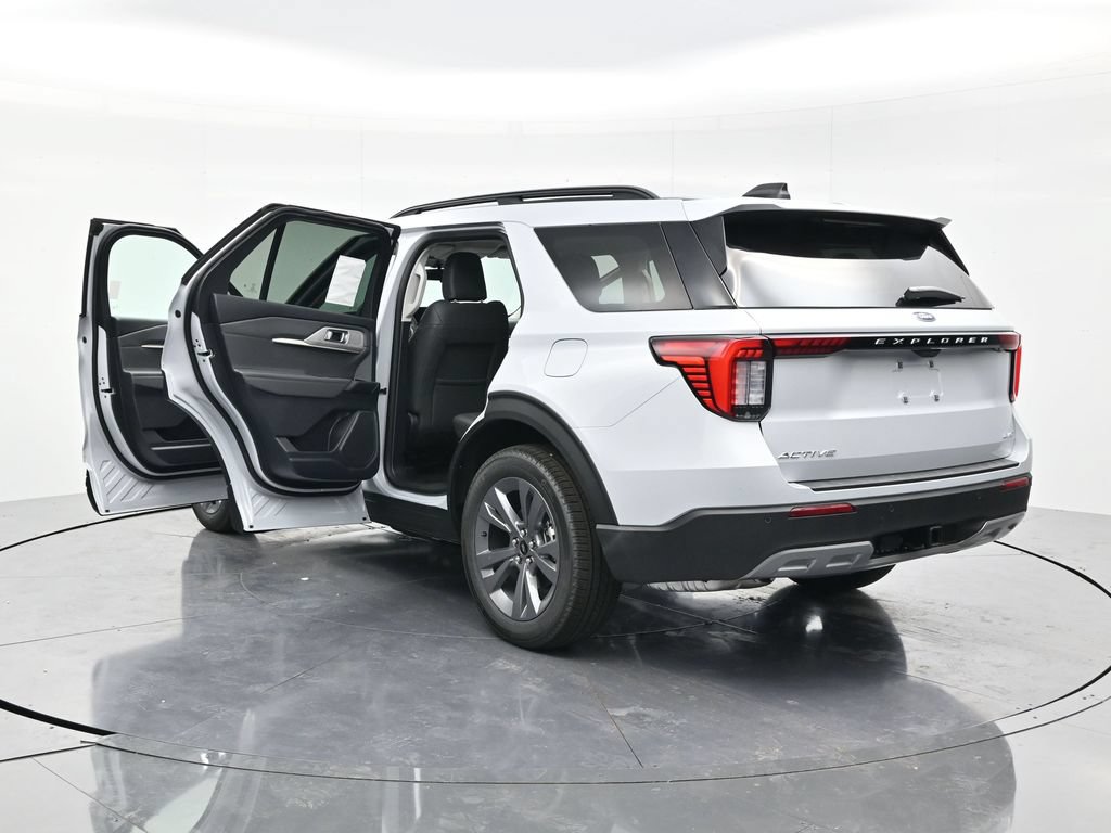 New 2026 Ford Explorer Active w/ Active Comfort Package AWD/4WD image 7