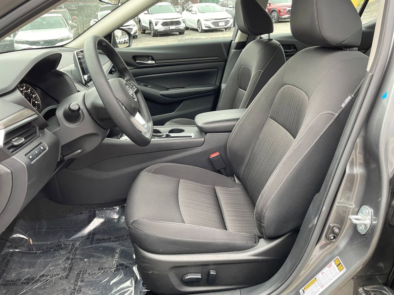 Used 2025 Nissan Altima 2.5 SV image 25