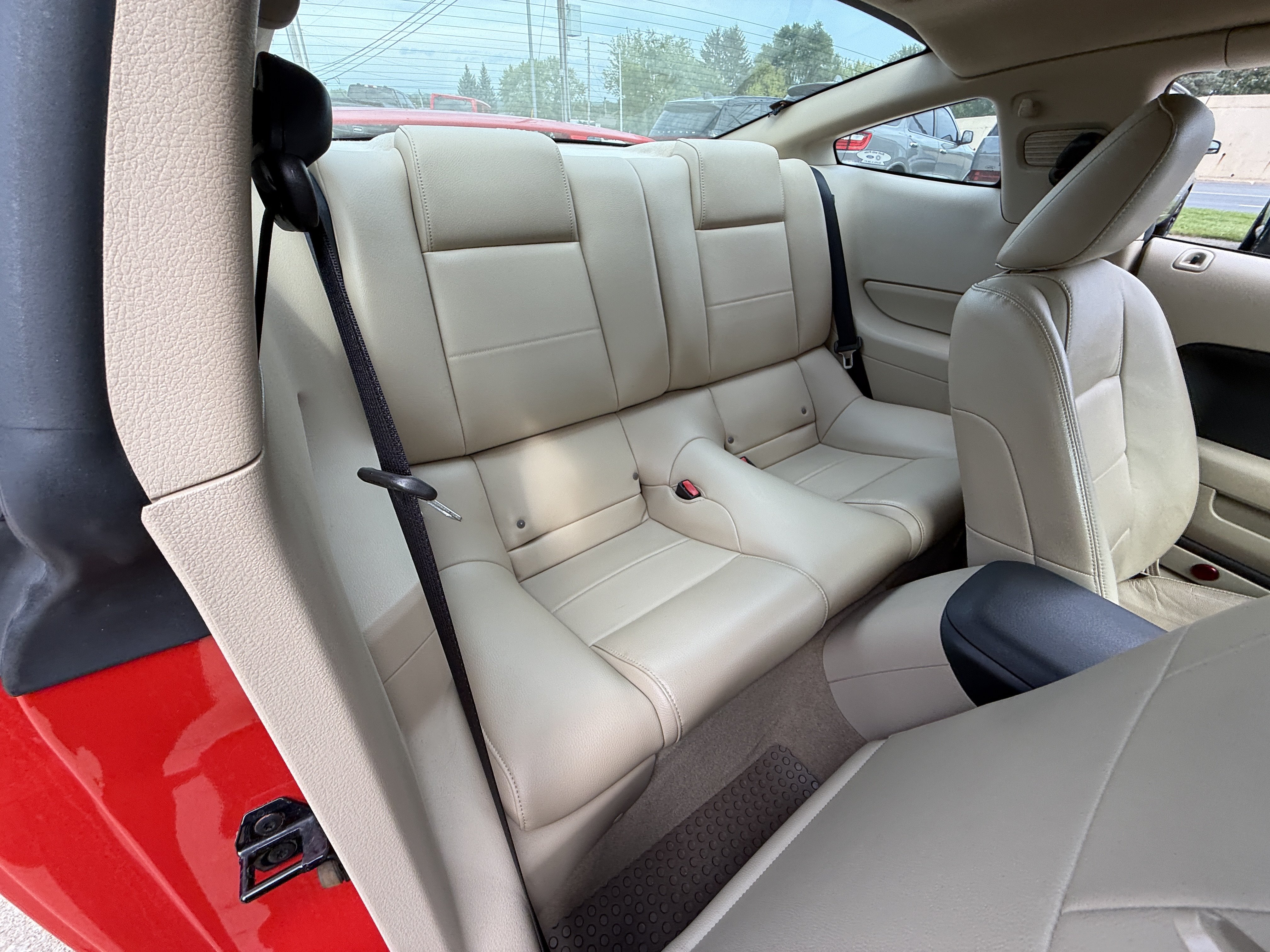 Used 2005 Ford Mustang Premium RWD image 18
