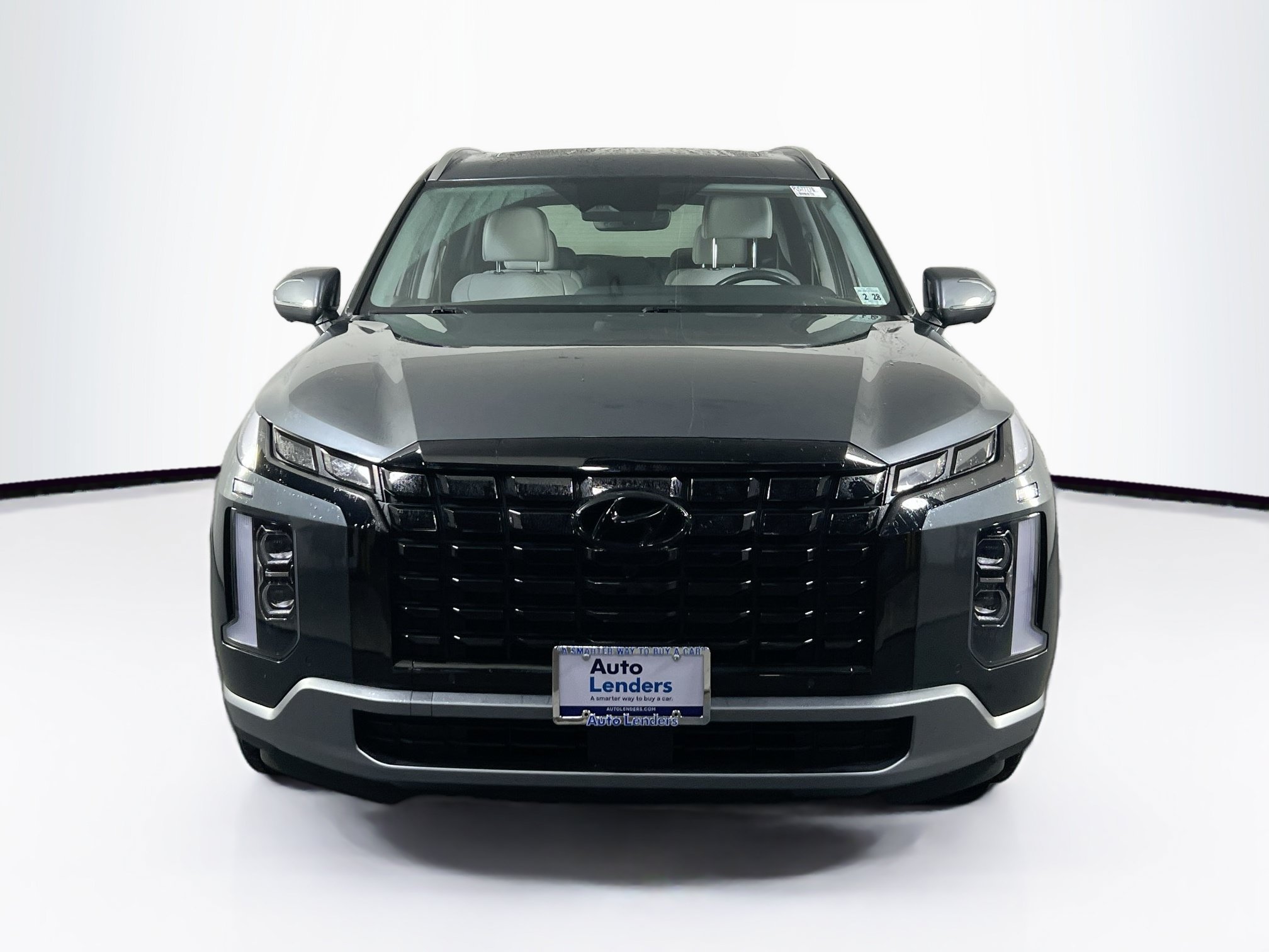 Used 2023 Hyundai Palisade SEL w/ Premium Package AWD/4WD image 2