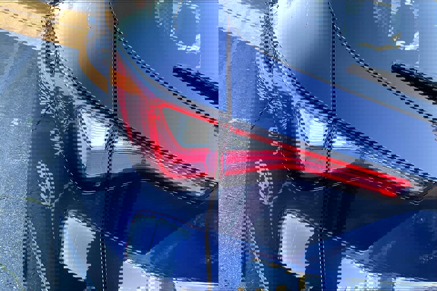 Used 2023 Acura MDX SH-AWD w/ Advance Package image 31