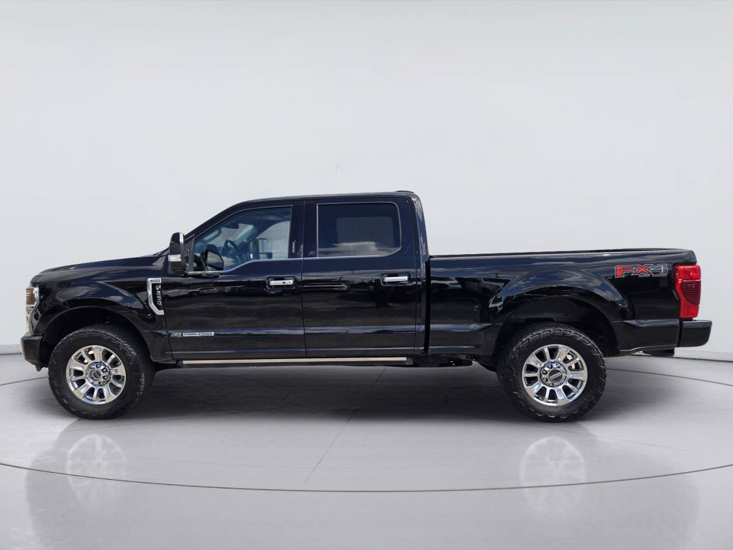 Used 2022 Ford F250 Limited w/ FX4 Off-Road Package AWD/4WD image 5