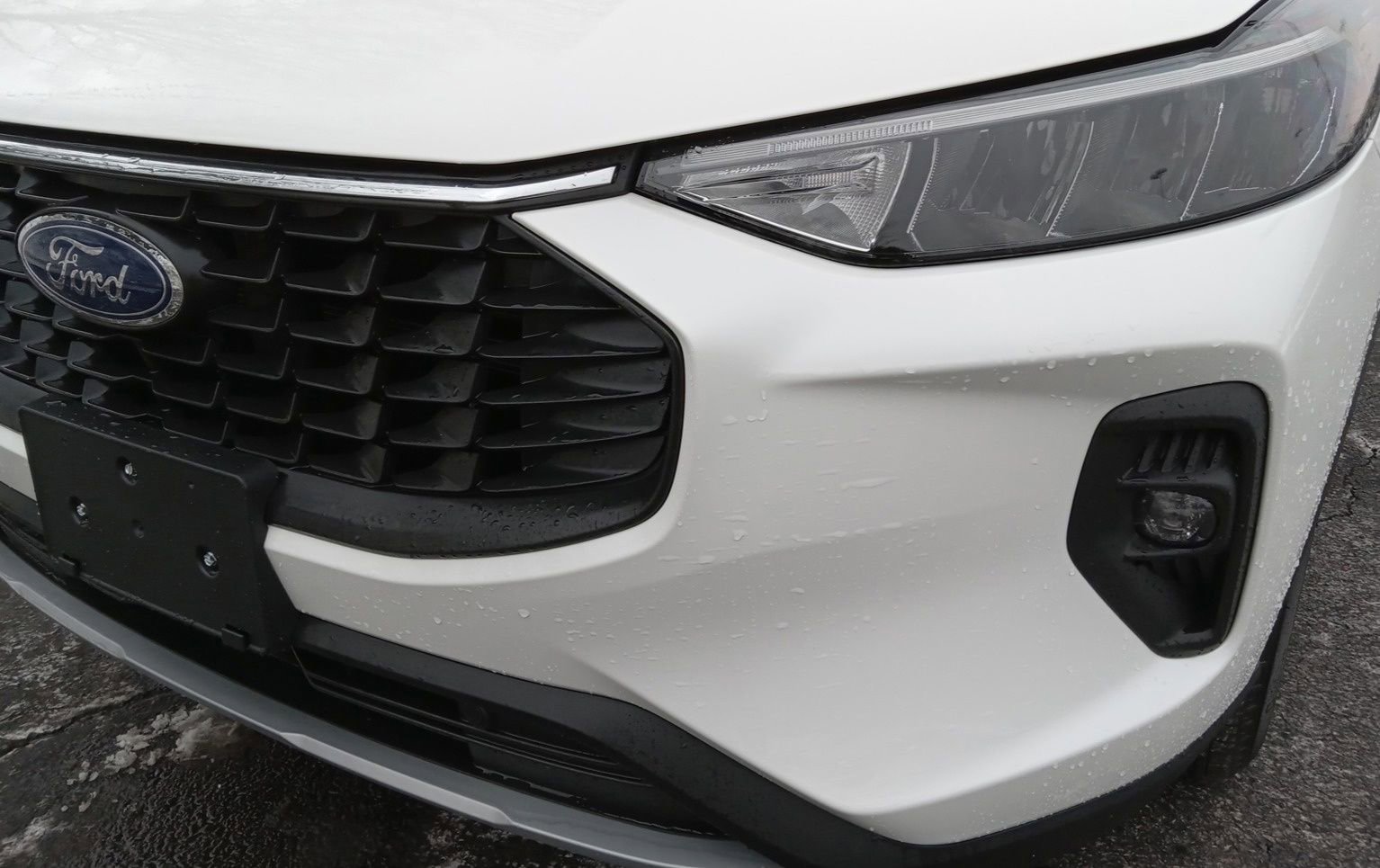 Used 2025 Ford Escape SE image 7