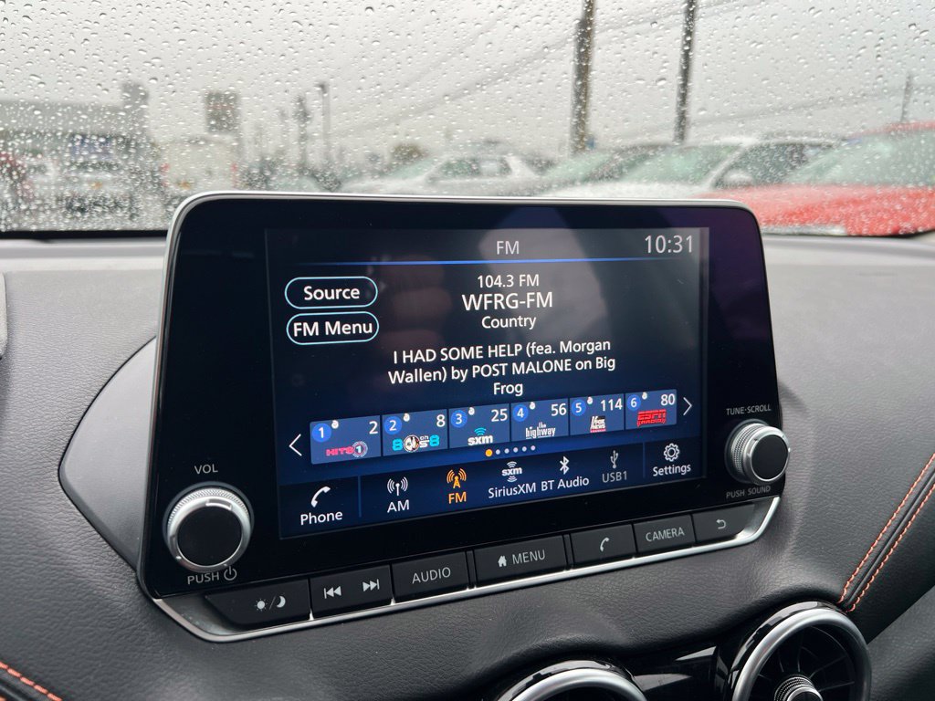 Used 2022 Nissan Sentra SR w/ Lighting Package FWD image 12