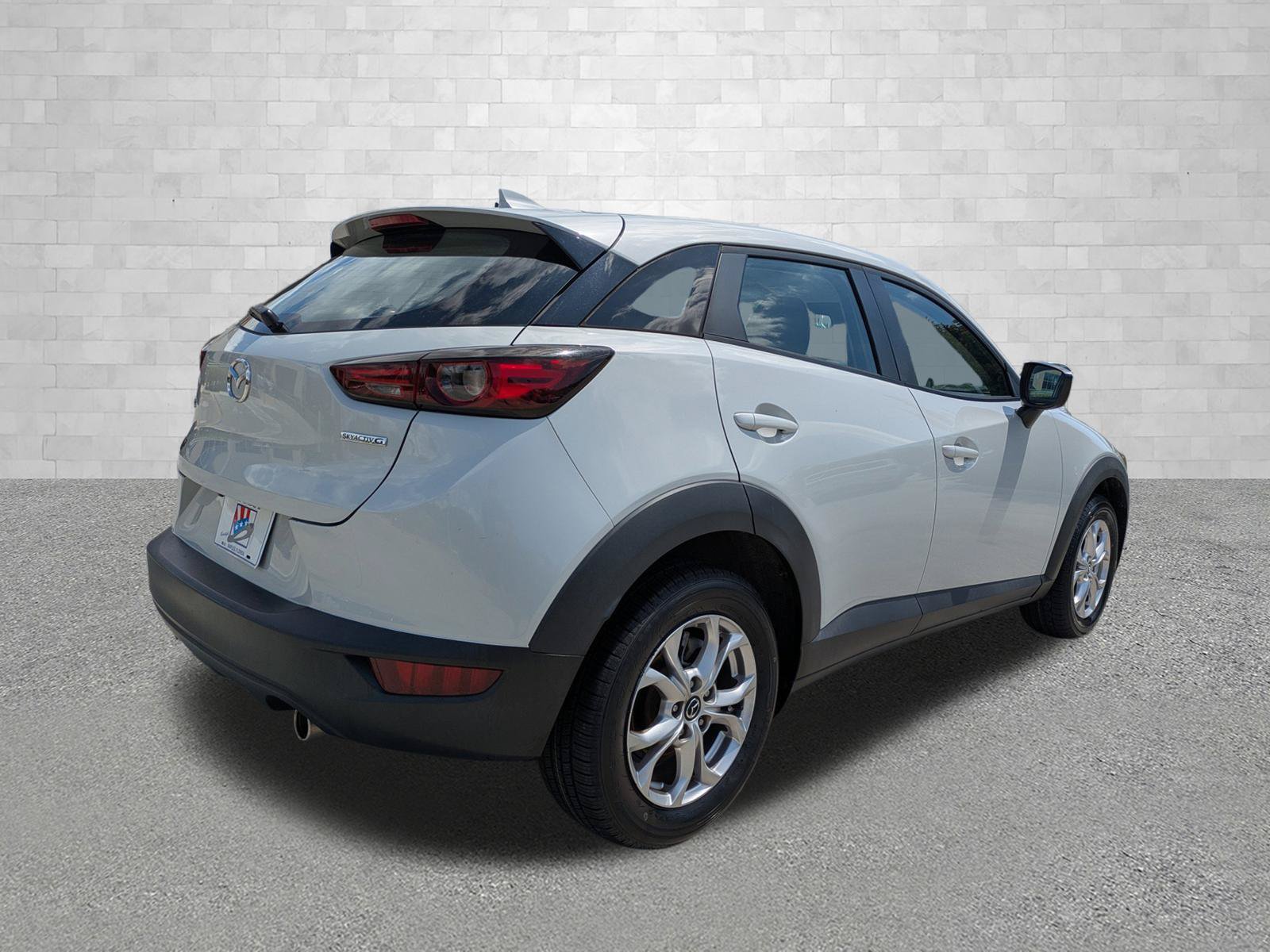 Used 2021 MAZDA CX-3 Sport FWD image 2