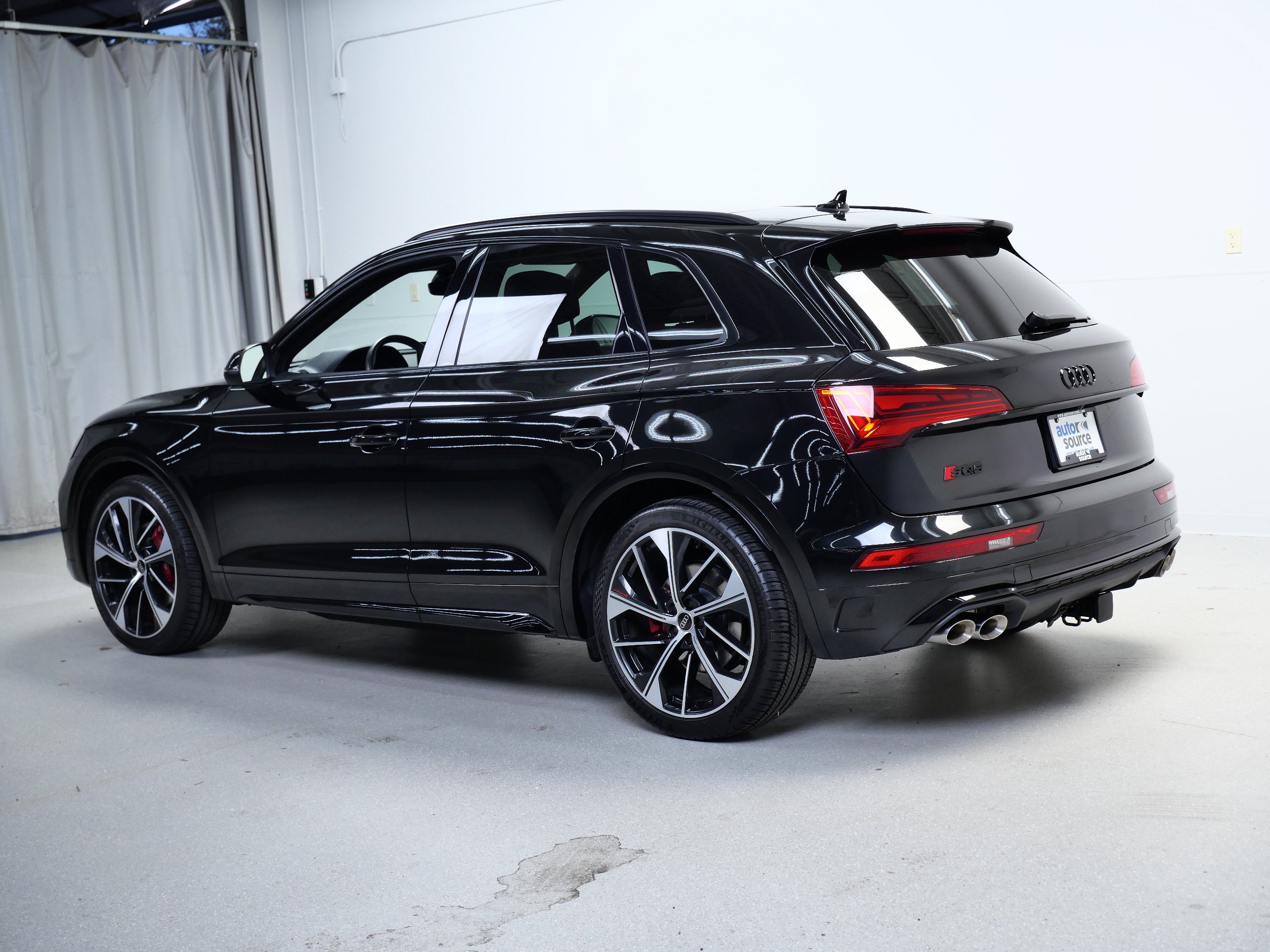 Used 2023 Audi SQ5 Premium Plus w/ Premium Plus Package AWD/4WD image 11