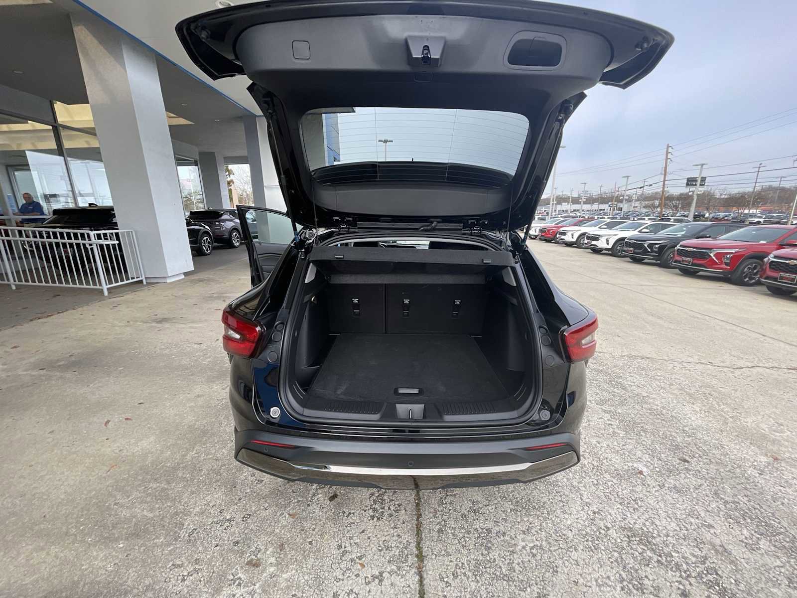 Used 2025 Chevrolet Trax ACTIV w/ Driver Confidence Package image 24