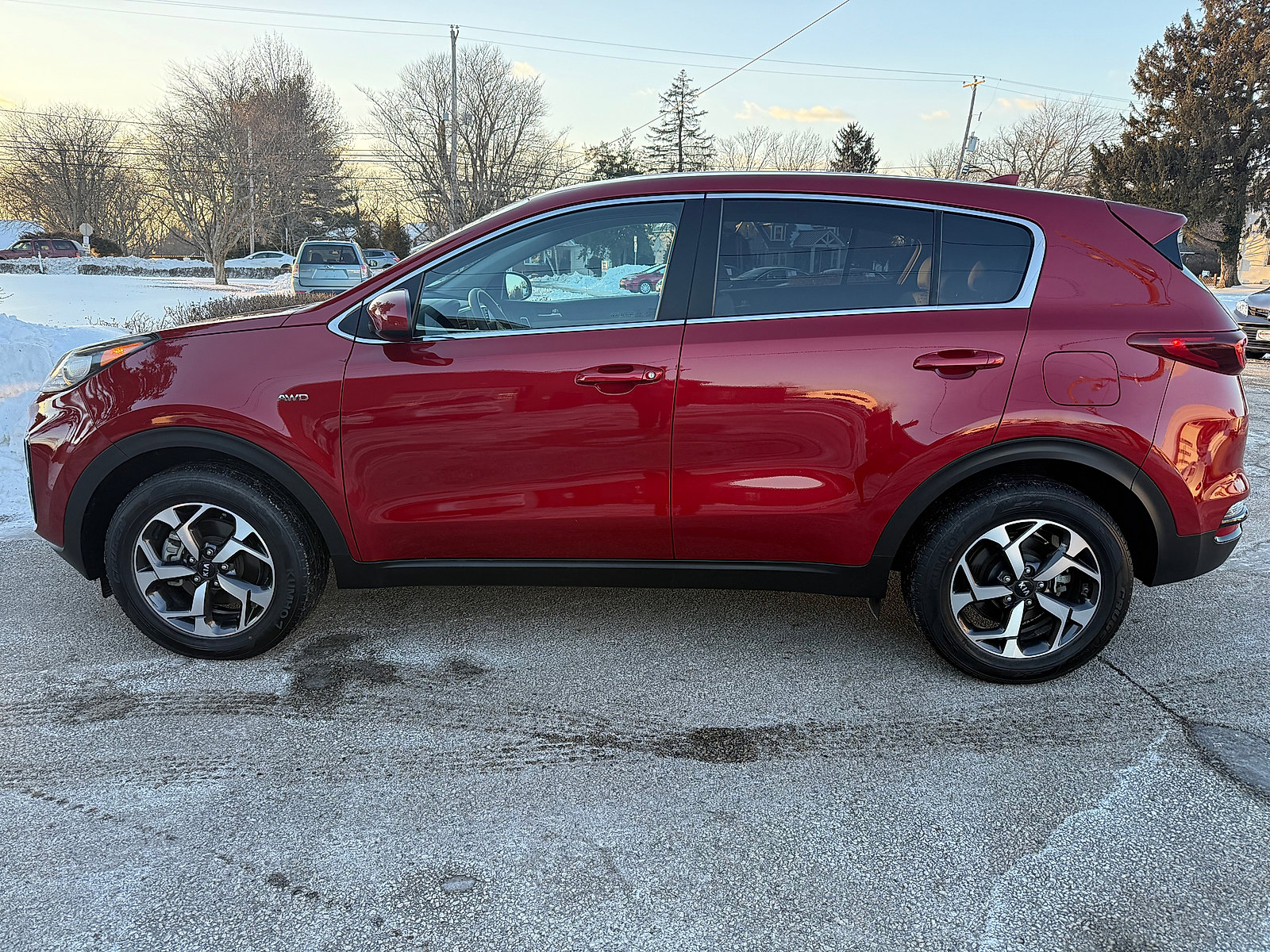 Used 2022 Kia Sportage LX image 8