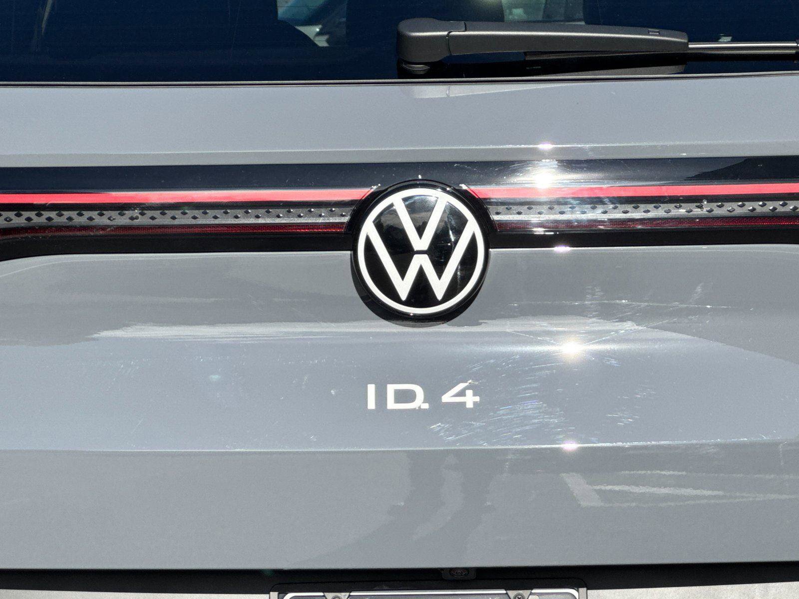 New 2026 Volkswagen ID.4 Pro image 25