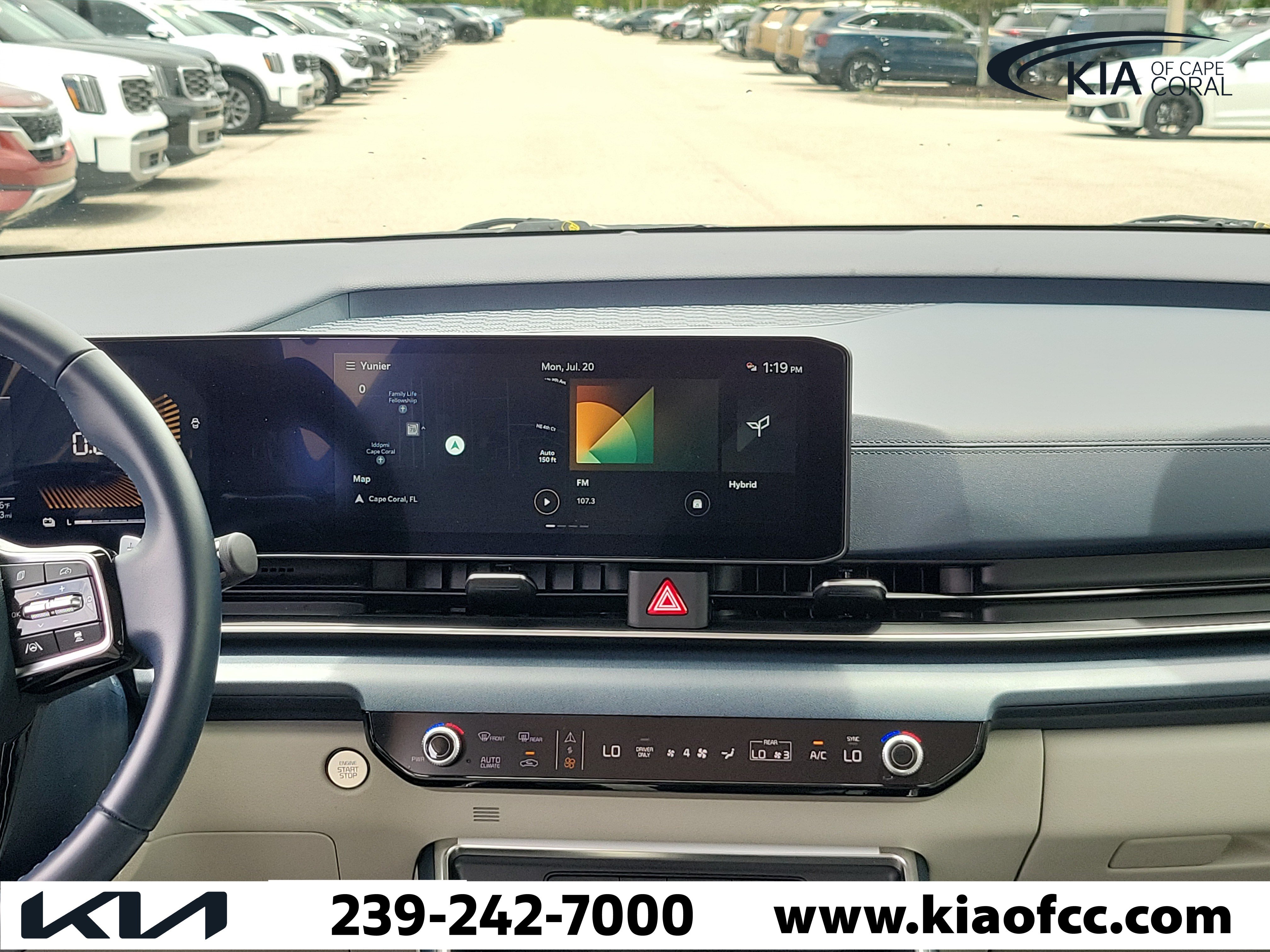 Certified 2026 Kia Carnival EX FWD image 20