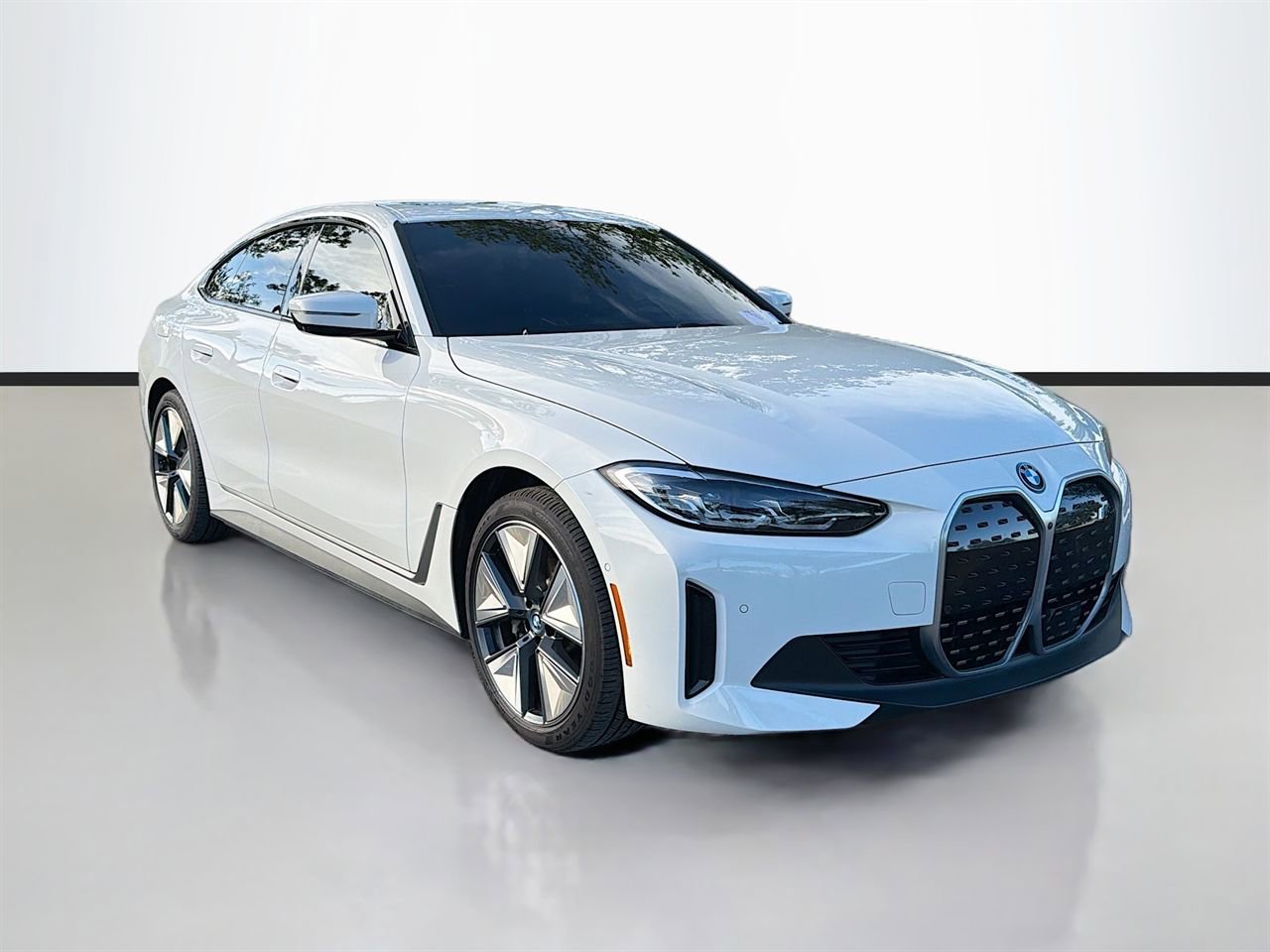 Certified 2023 BMW i4 eDrive35 video 2