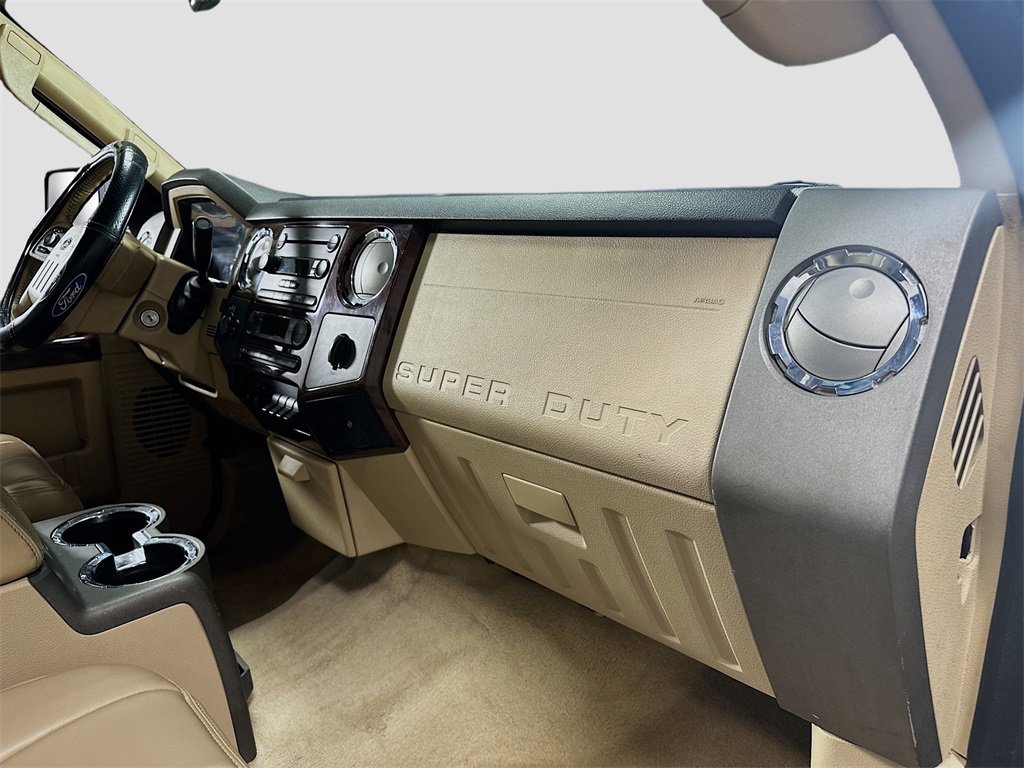 Used 2008 Ford F350 Lariat image 26