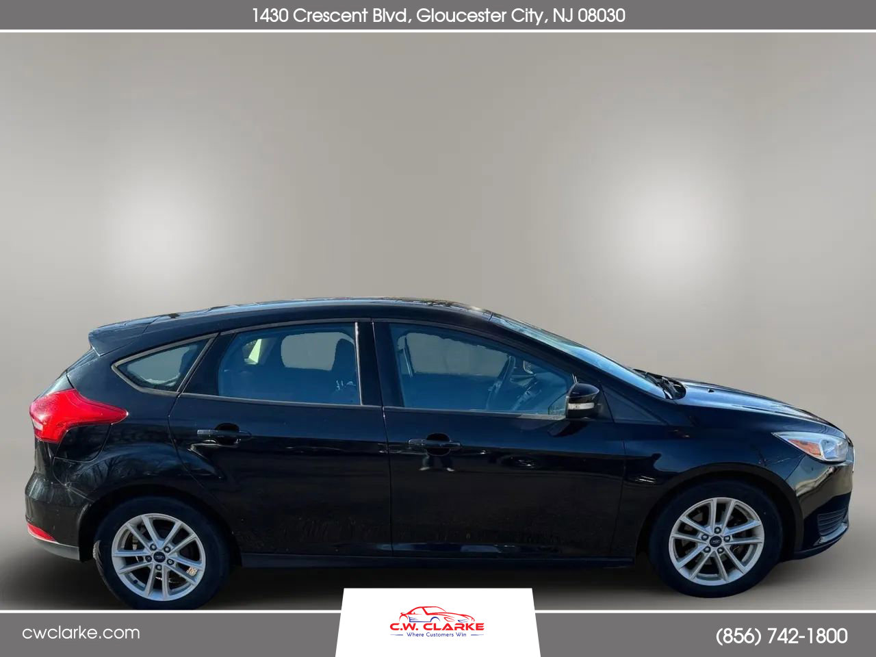 Used 2017 Ford Focus SE image 4